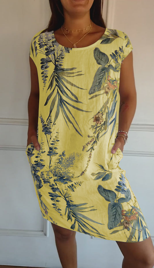 Rengarda Floral Shift Dress with Short Sleeves