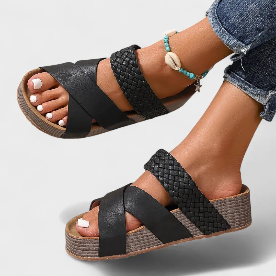 Genovefa Quilted Cross Strap Platform Sandals