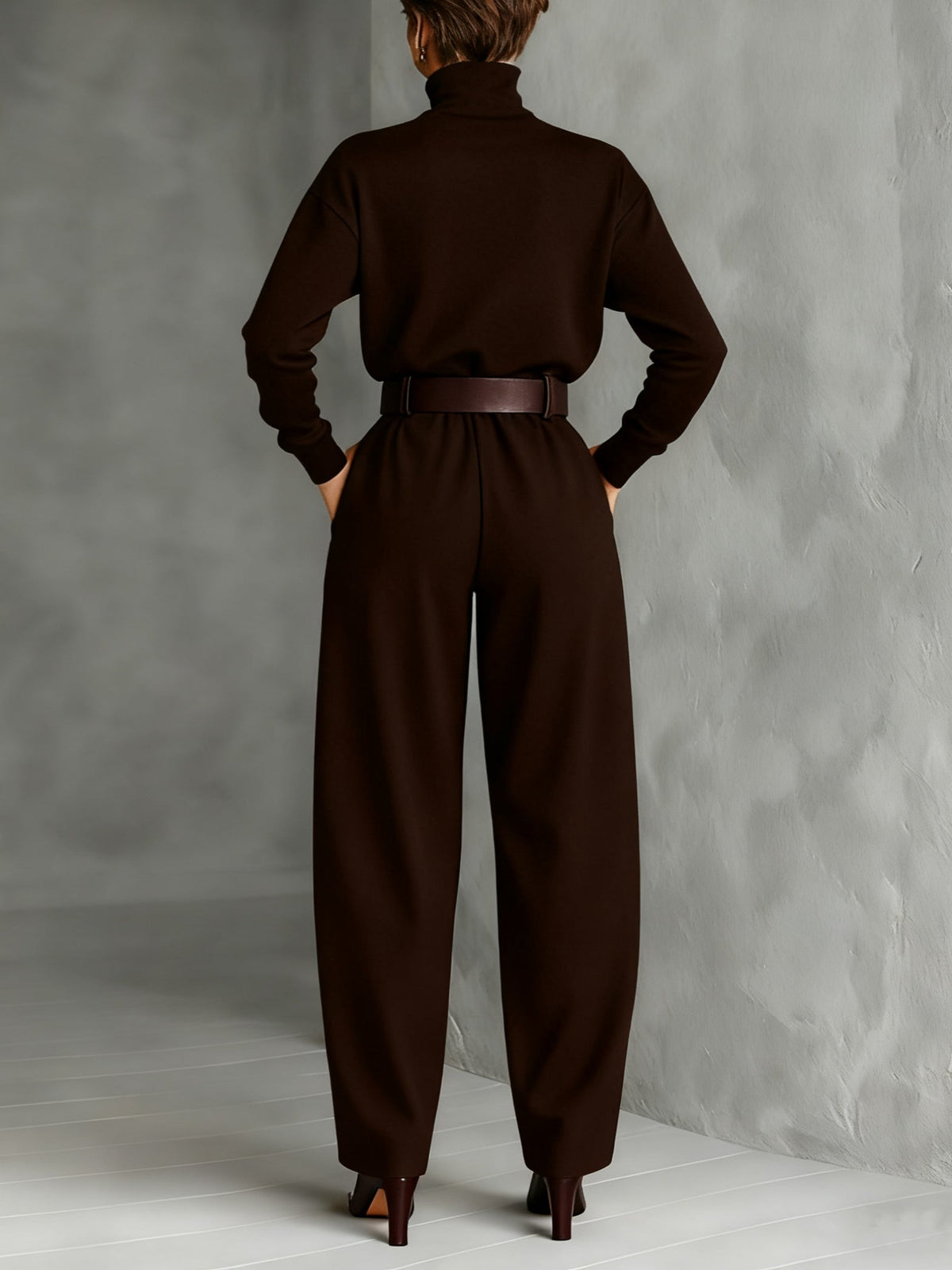 Neeltje High-Neck Wide Leg Two-Piece Set
