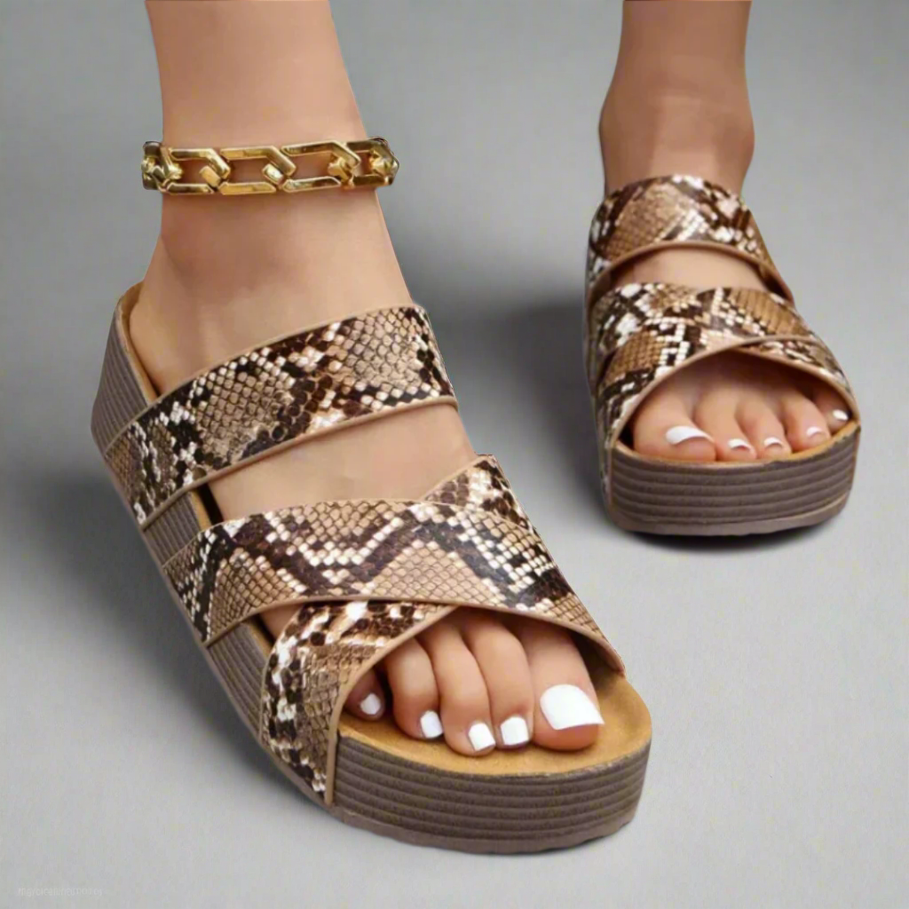 Onneca Woven Platform Sandals