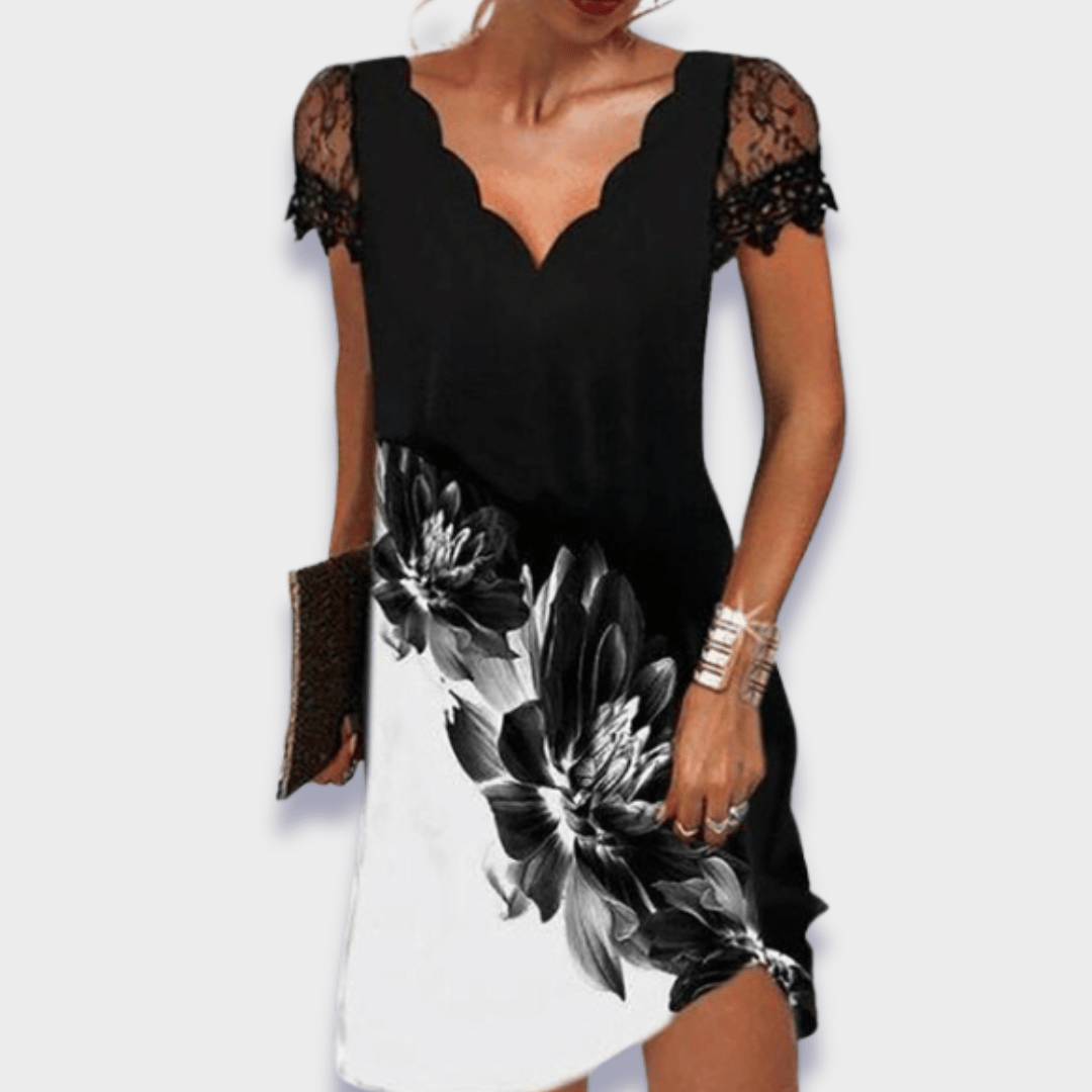 Turid V-Neck Dress with Short Sleeves and Lace Trim