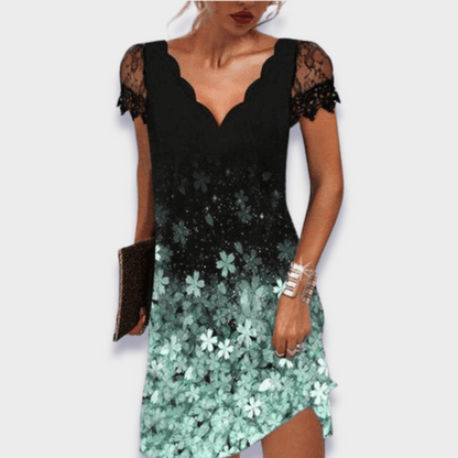 Turid V-Neck Dress with Short Sleeves and Lace Trim