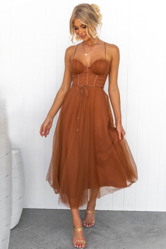 Volumnia Tulle Midi Dress with Sweetheart Neckline