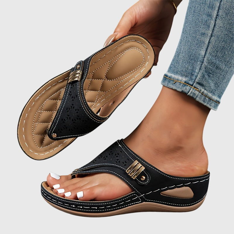 Bleuzenn Platform Thong Sandals
