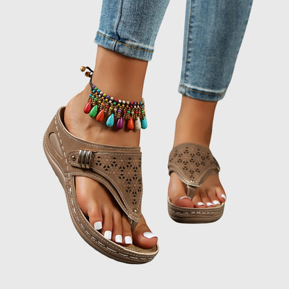 Bleuzenn Platform Thong Sandals