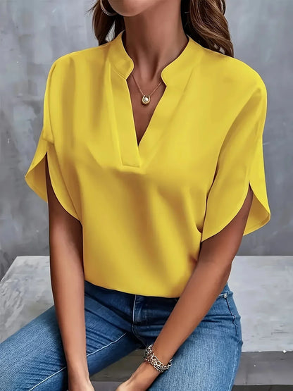 Bergljot V-Neck Blouse with Short Sleeves