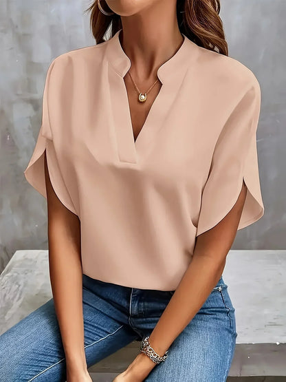 Bergljot V-Neck Blouse with Short Sleeves