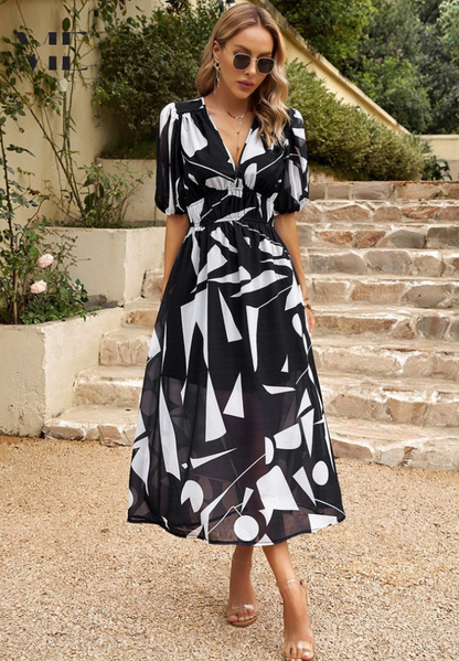 Vellamo Floral V-Neck Midi Dress