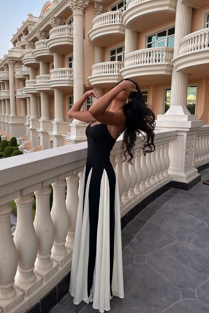 Amalthea Wedding Guest Sleeveless Maxi Dress with V-Neck