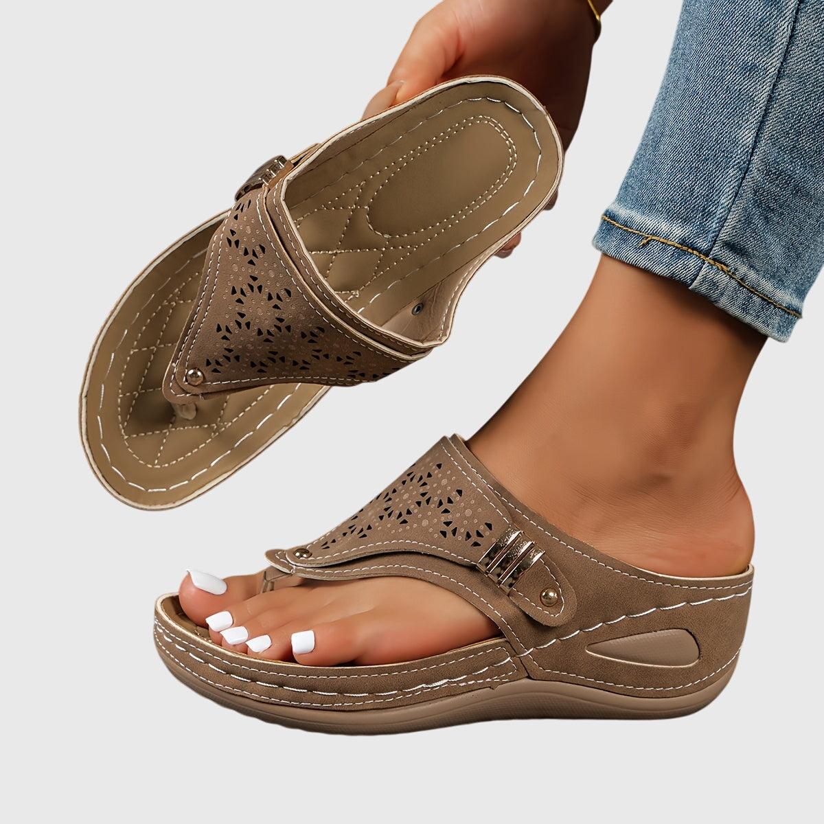 Bleuzenn Platform Thong Sandals
