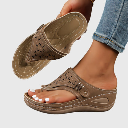 Bleuzenn Platform Thong Sandals