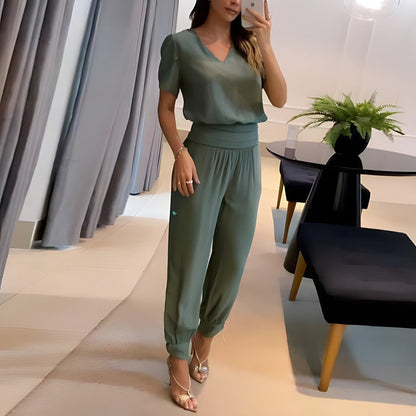 Luciane Pant Set with V-Neck and Short Sleeves