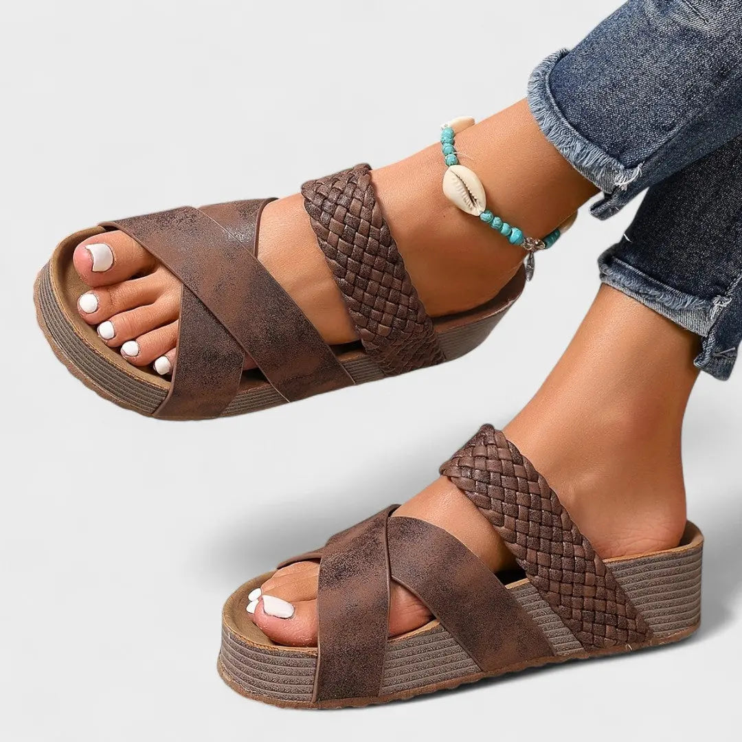Genovefa Quilted Cross Strap Platform Sandals