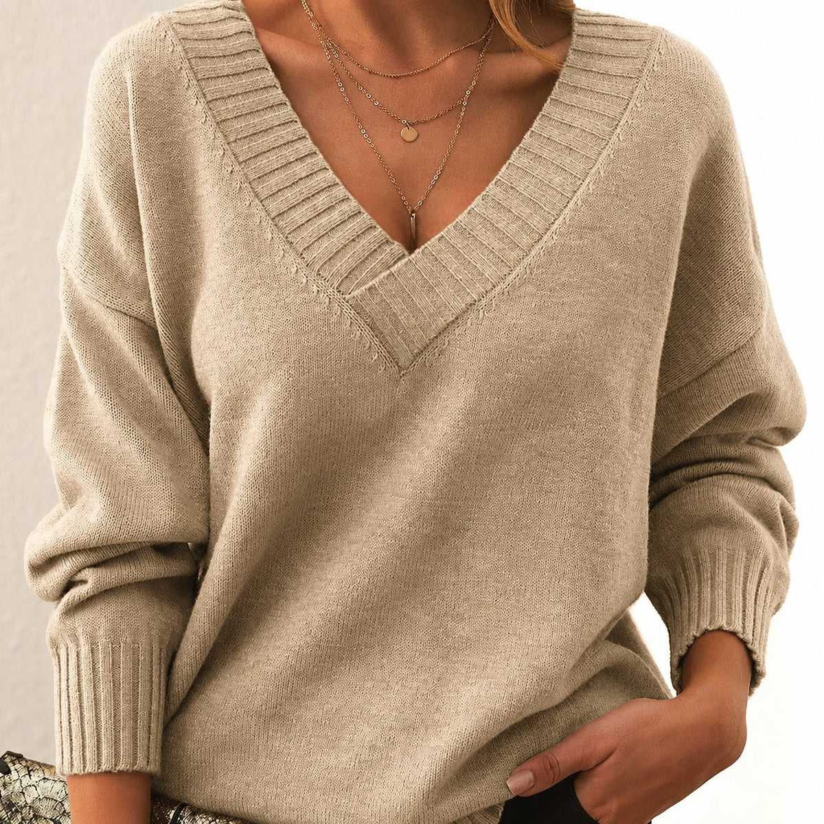 Rohesia Relaxed Fit Sweater with V-Neck