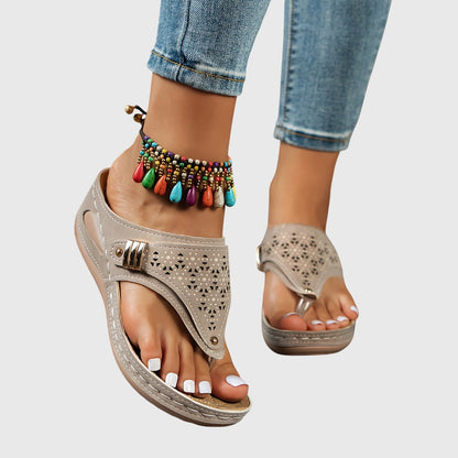 Bleuzenn Platform Thong Sandals