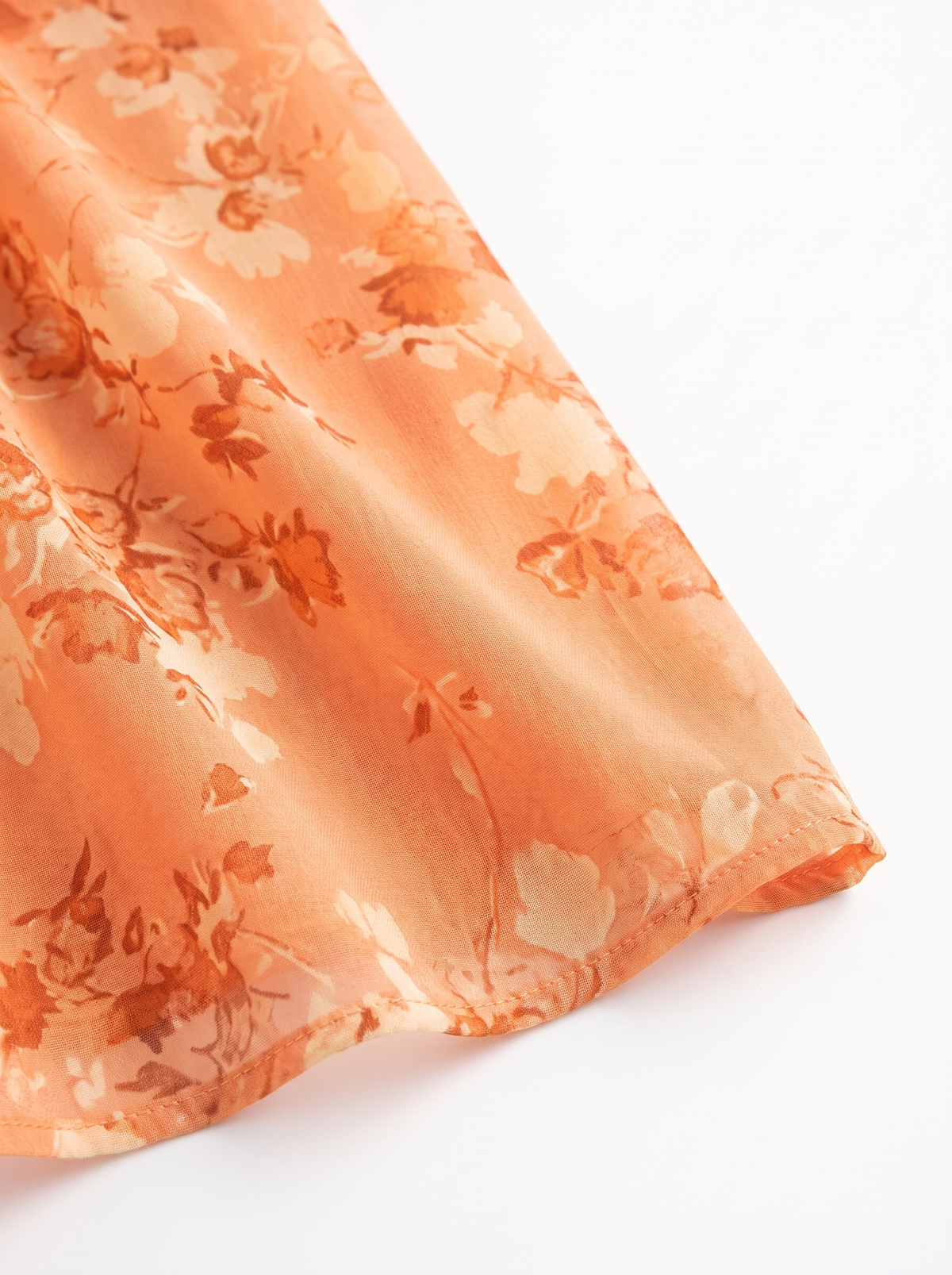 Mencia Floral Maxi Dress with V-Neck slot3