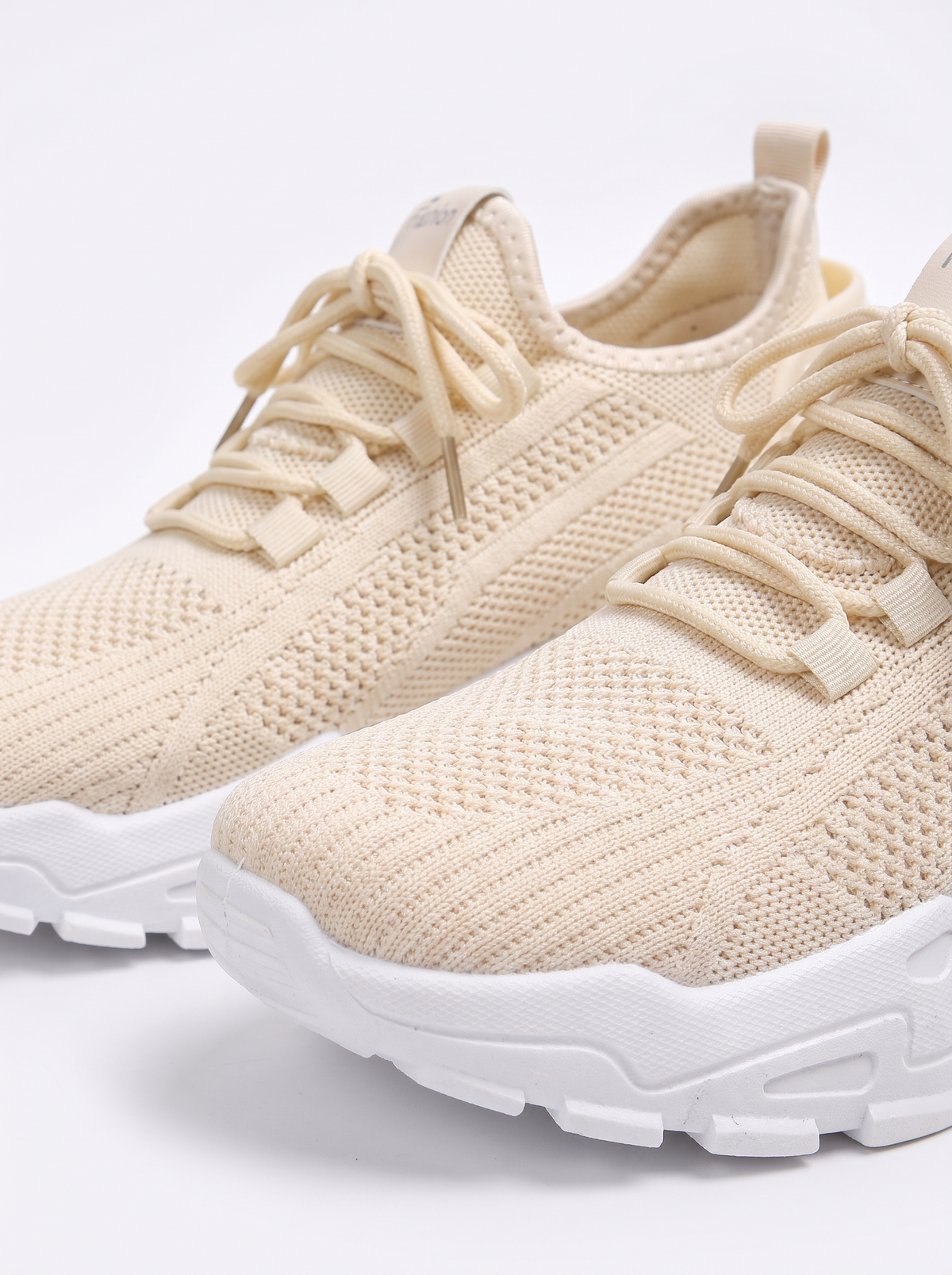 Arnalda Chunky Lace-Up Sneakers slot3