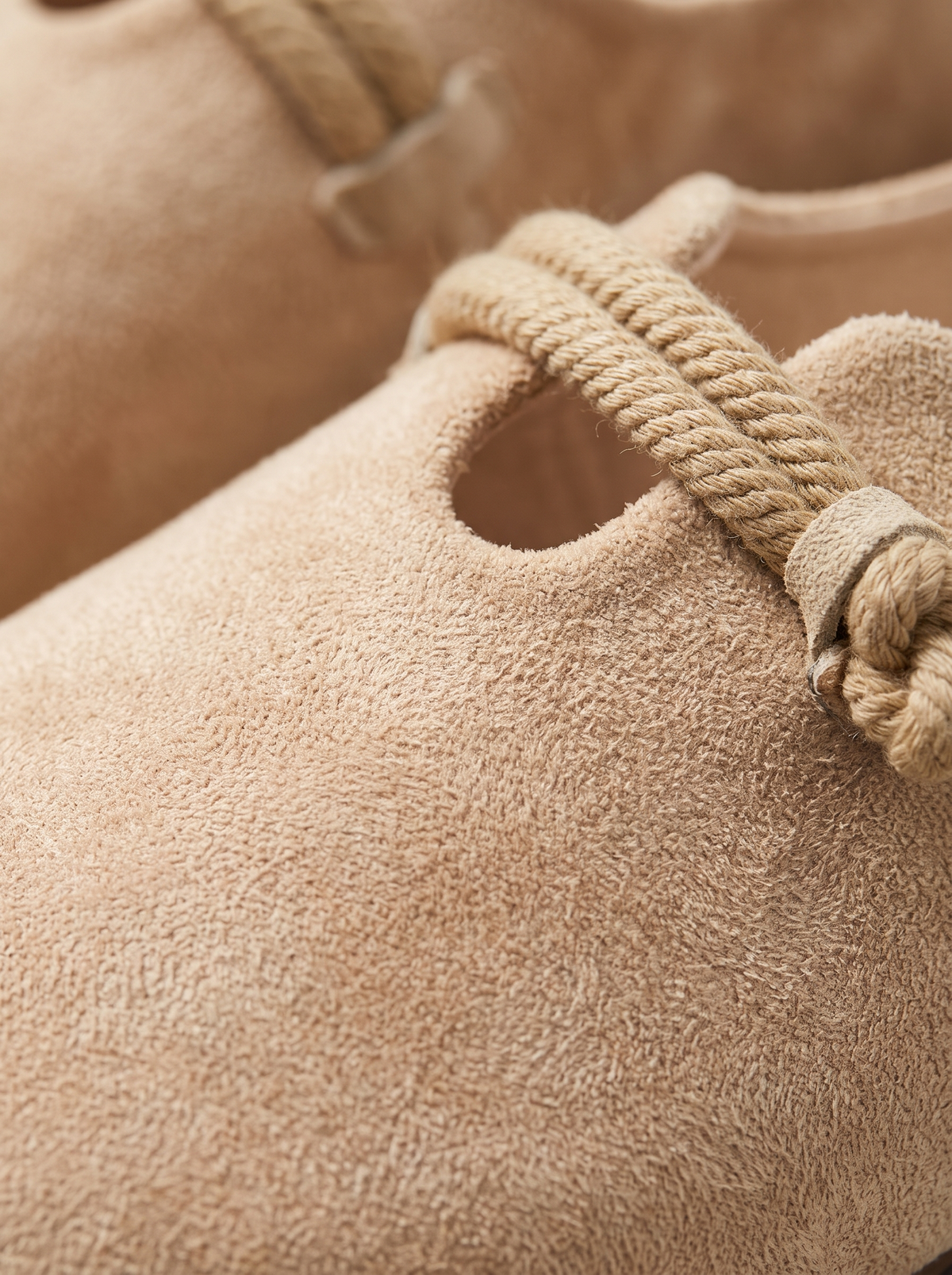 Paterna Loafers with Rope-Tie and Closed Toe slot1