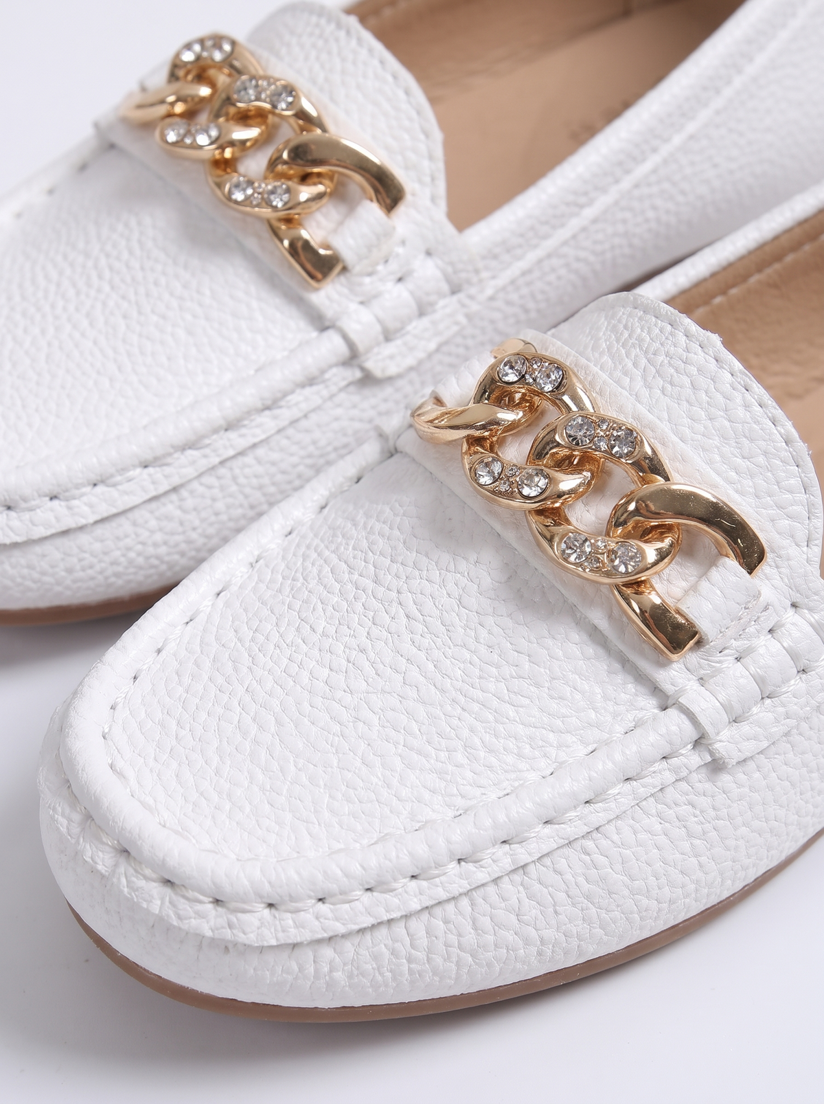 Zivile Loafers with Chain Detail slot3