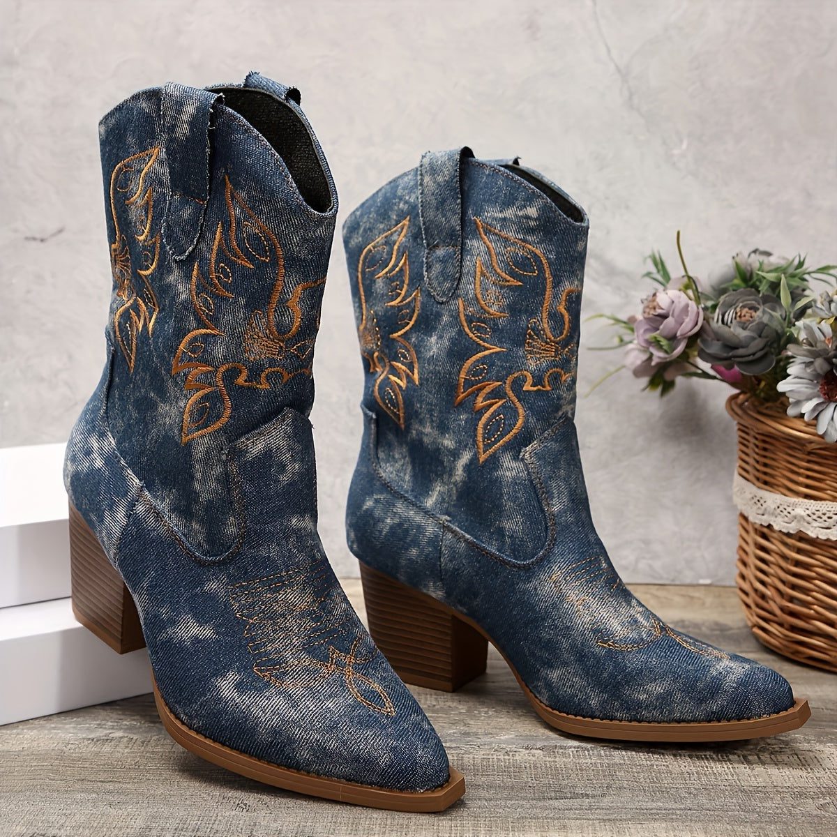 Tiphania Embroidered Cowboy Boots for Festivals